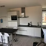Apartment Sea-senses Com/blue Moon
