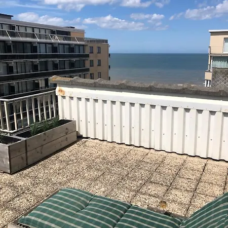 Sea-senses Com/blue Moon