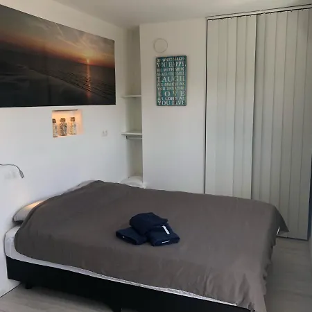 アパート Sea-senses Com/blue Moon