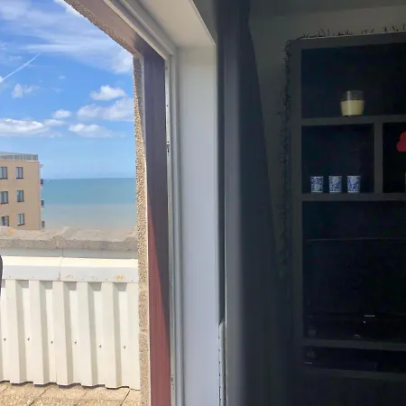 Sea-senses Com/blue Moon